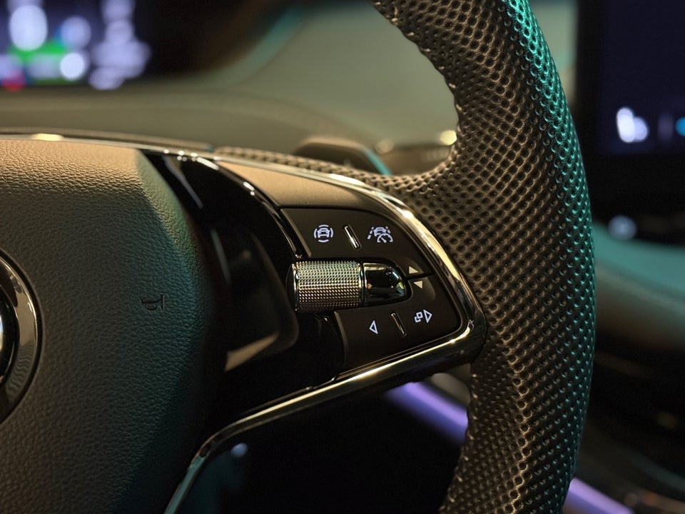 Skoda Enyaq 80x iV Sportline 5d