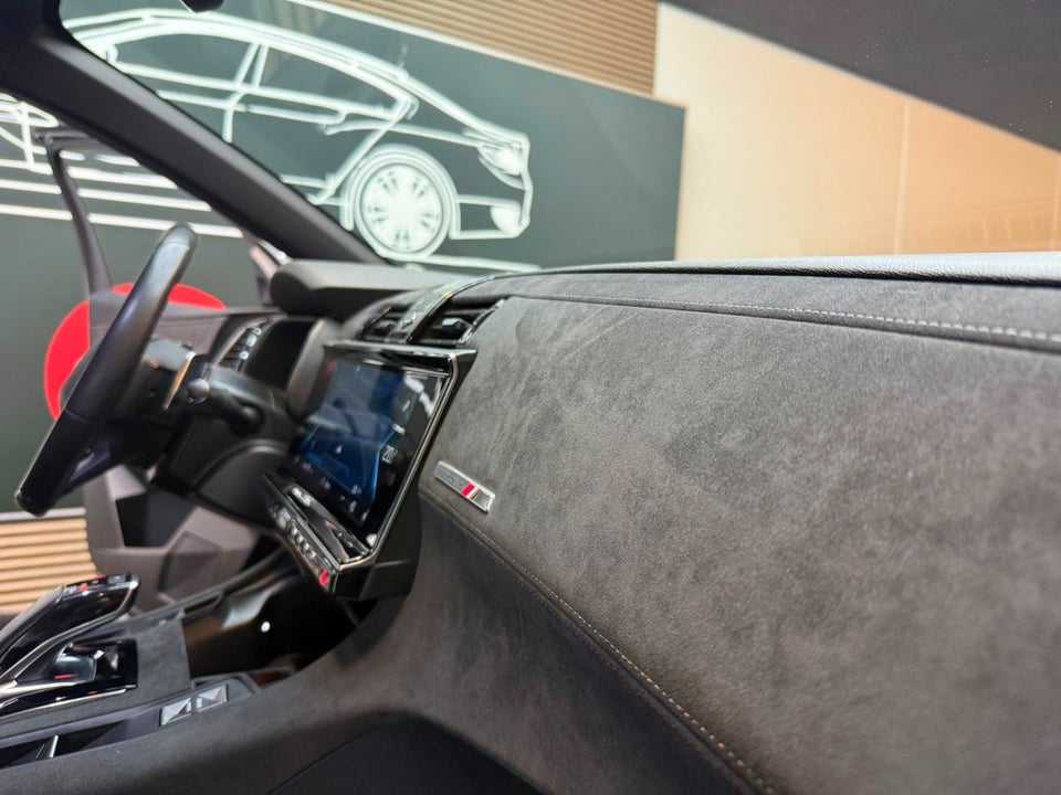 DS DS 7 CrossBack 1,6 E-Tense Performance Line Pack EAT8 5d