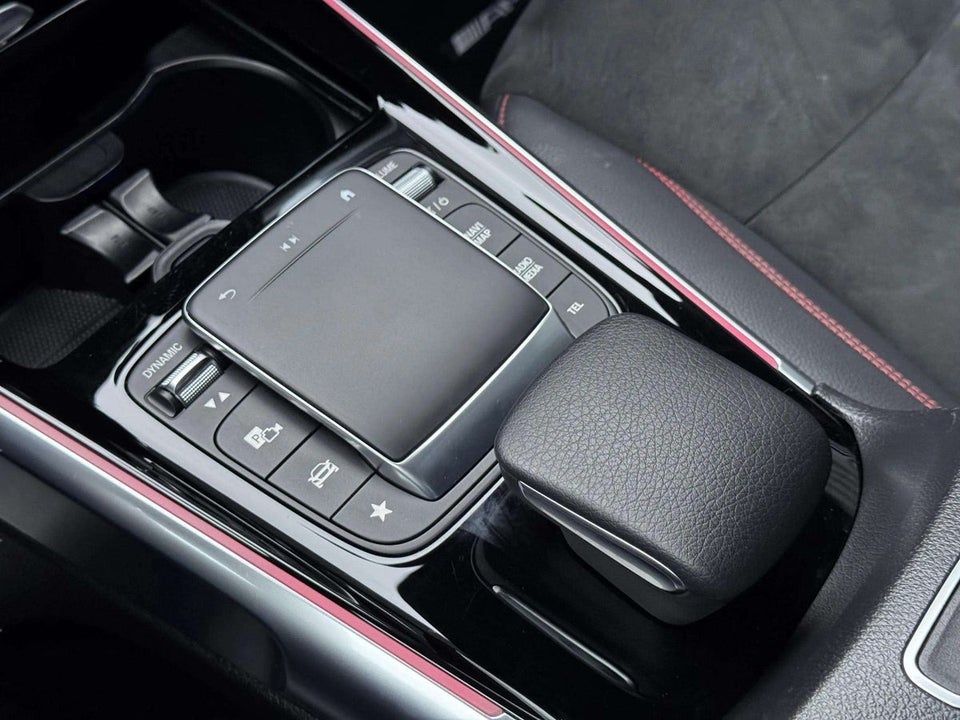 Mercedes EQB250 AMG Line 5d