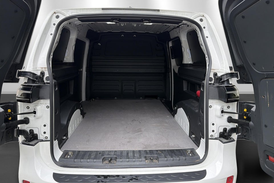 VW ID. Buzz 79 Cargo Pro