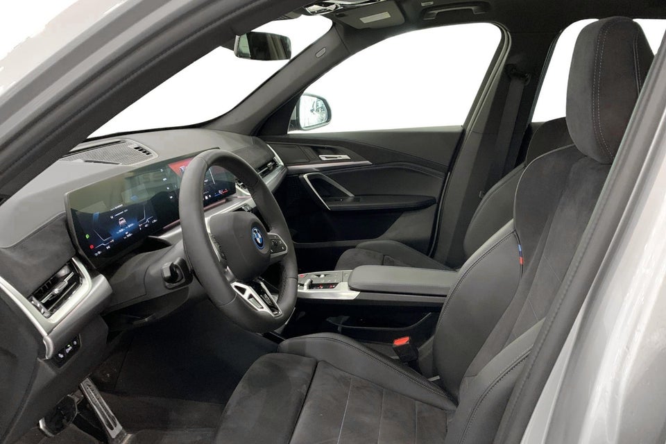 BMW iX1 eDrive20 M-Sport 5d