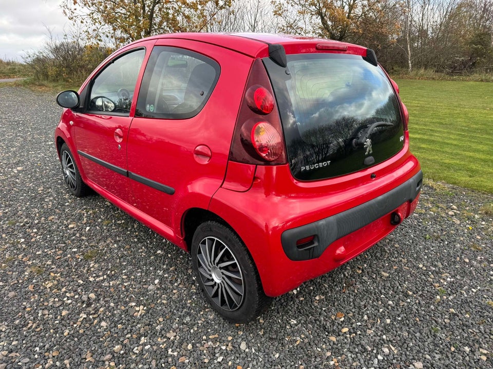 Peugeot 107 1,0 Active 5d