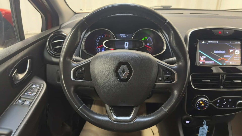 Renault Clio IV 0,9 TCe 90 Expression Sport Tourer 5d