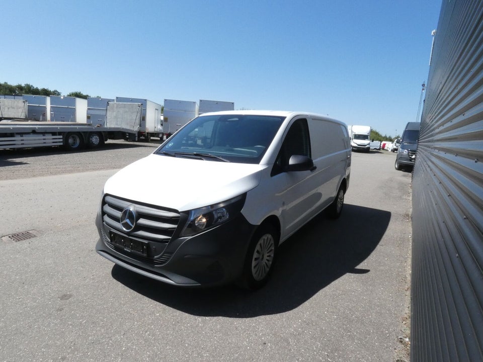 Mercedes Vito 114 2,0 CDi A2 Kassevogn PRO aut. RWD