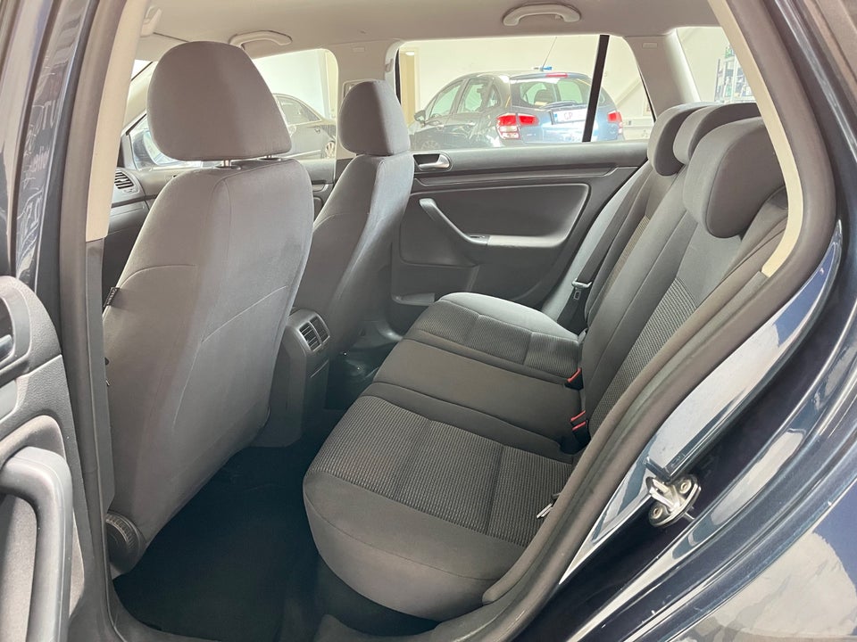 VW Golf V 1,4 TSi 122 Trendline Variant 5d