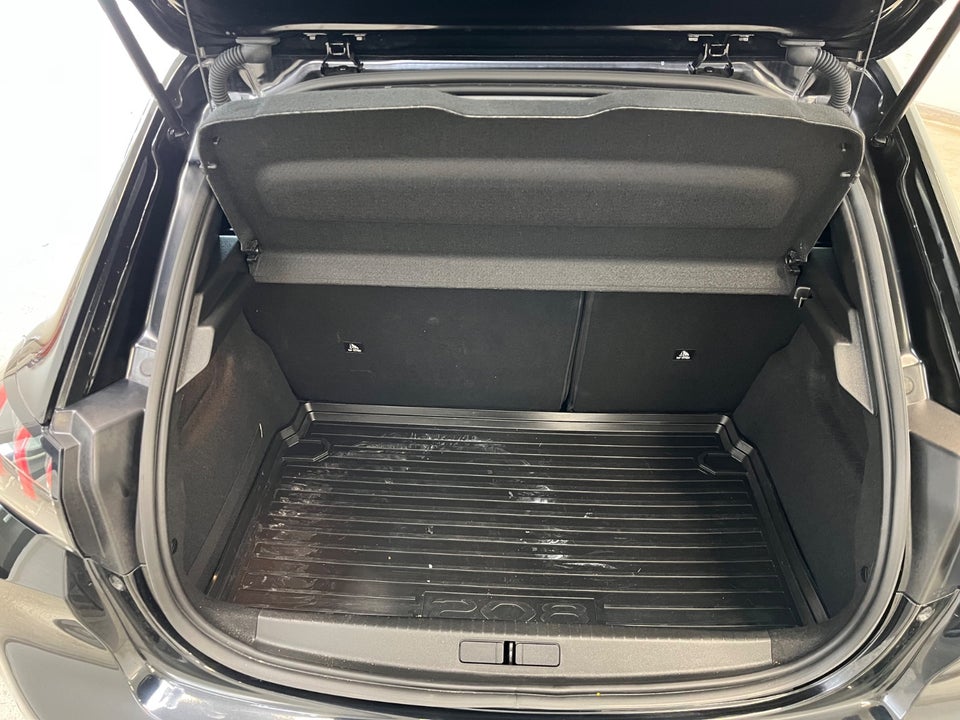 Peugeot 208 1,2 PureTech 100 Allure 5d