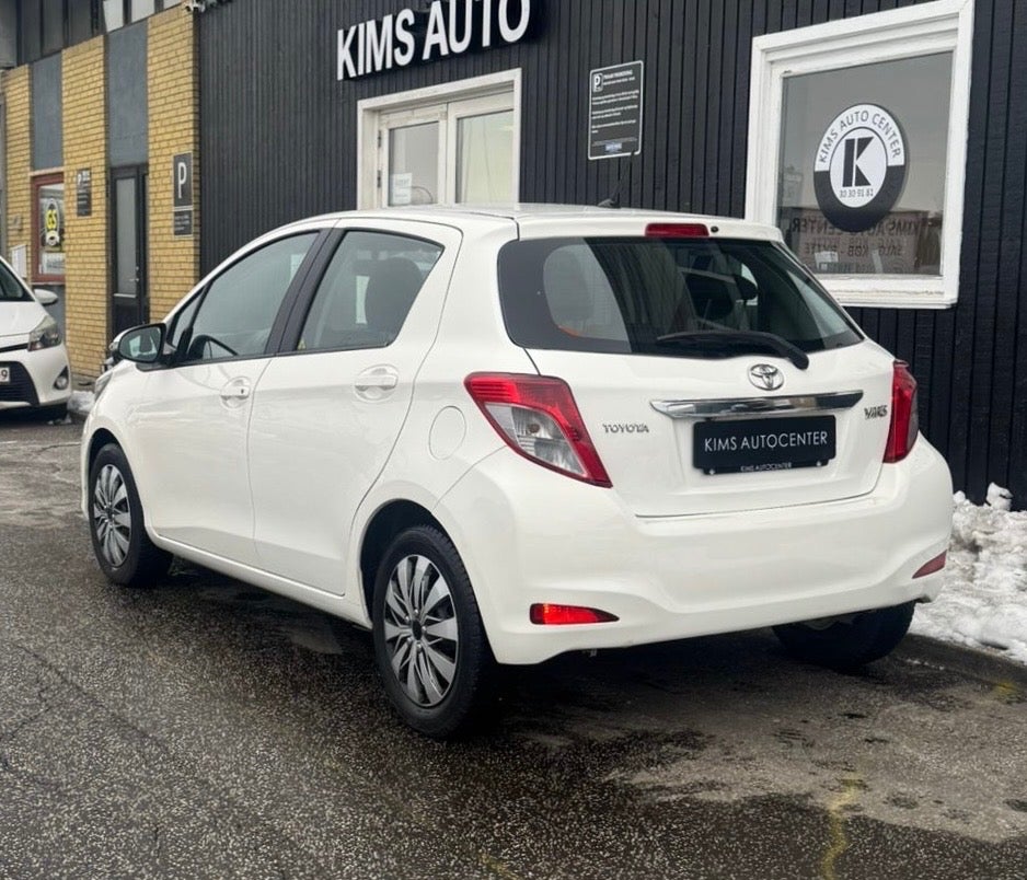 Toyota Yaris 1,0 VVT-i T2 Touch 5d