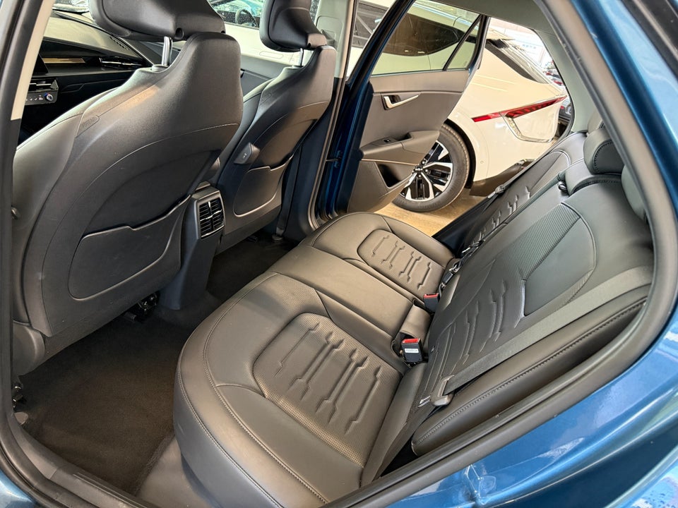 Kia Niro 64 EV Inspire 5d