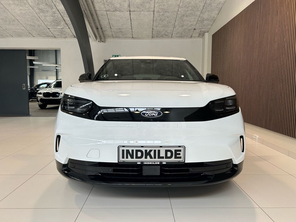 Ford Capri 79 Premium Extended Range AWD 5d