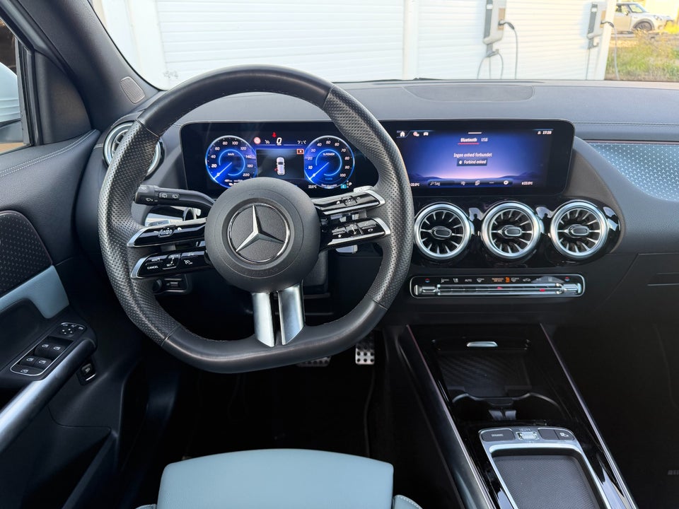 Mercedes EQA250+ AMG Line Advance Plus 5d