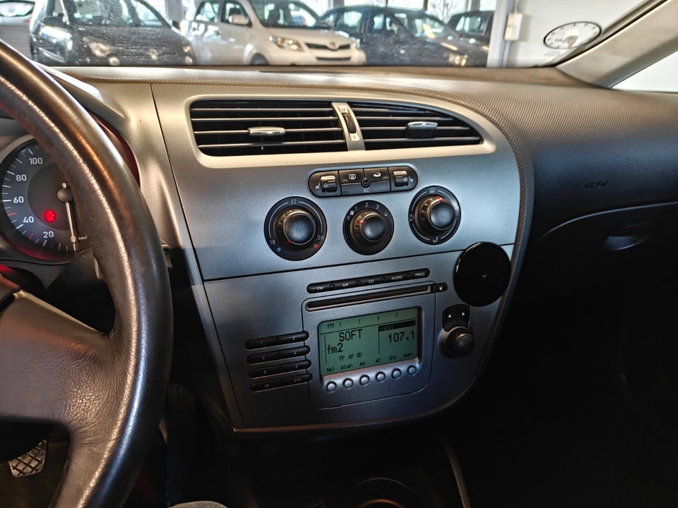 Seat Leon 1,6 Stylance 5d