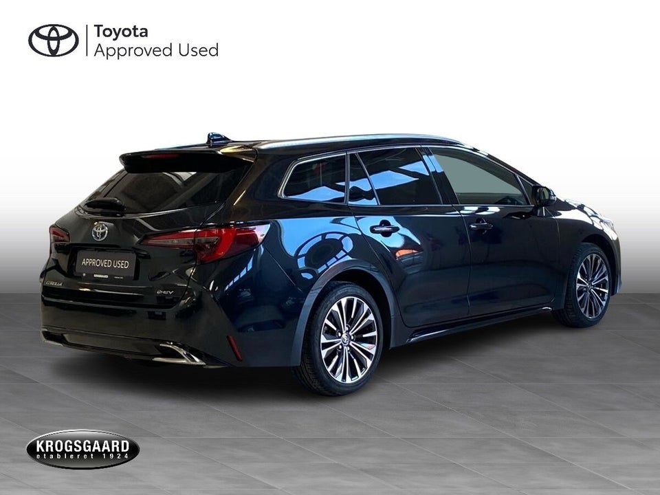 Toyota Corolla 1,8 Hybrid Style Touring Sports e-CVT 5d