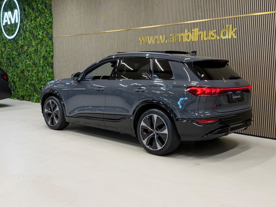 Audi SQ6 e-tron quattro 5d