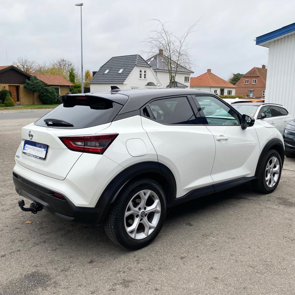 Nissan Juke 1,0 Dig-T 117 N-Connecta 5d