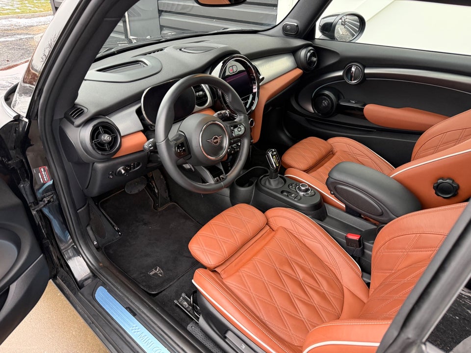 MINI Cooper SE Younique Trim 3d