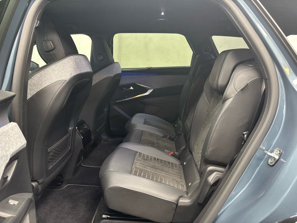 Peugeot e-5008 77 GT 7prs 5d