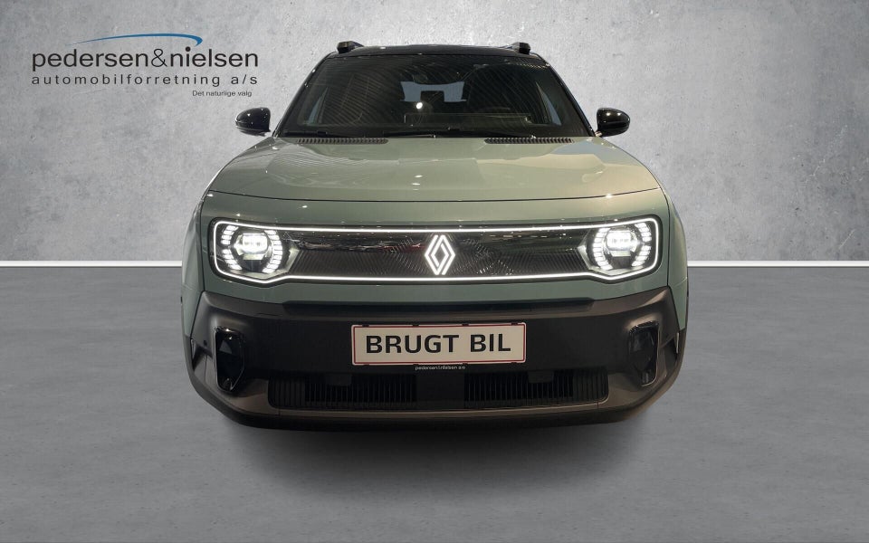 Renault 4 E-Tech 52 Iconic 5d