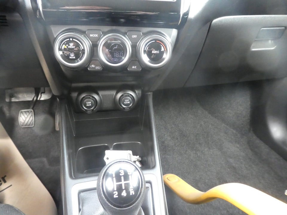 Suzuki Swift 1,2 Dualjet mHybrid Action 5d