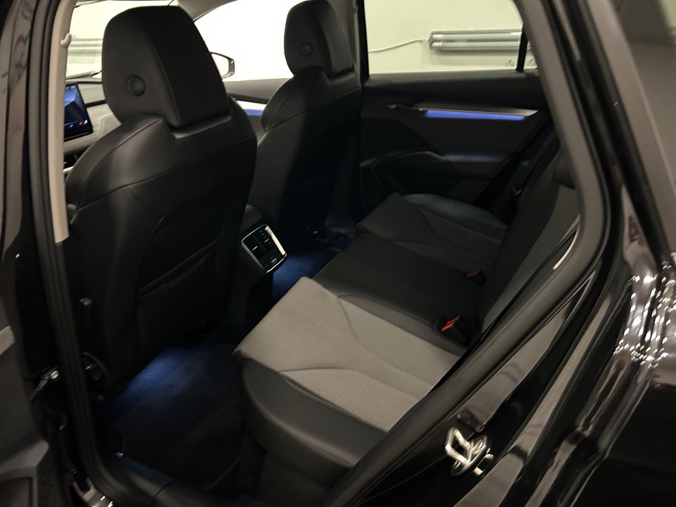 Skoda Enyaq 80 iV Loft 5d