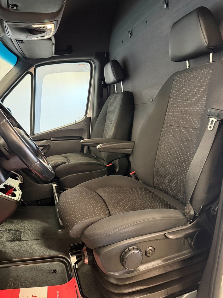 Mercedes Sprinter 319 2,0 CDi A2 Kassevogn aut. RWD
