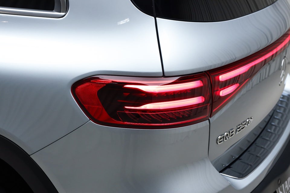 Mercedes EQB250+ AMG Premium 5d