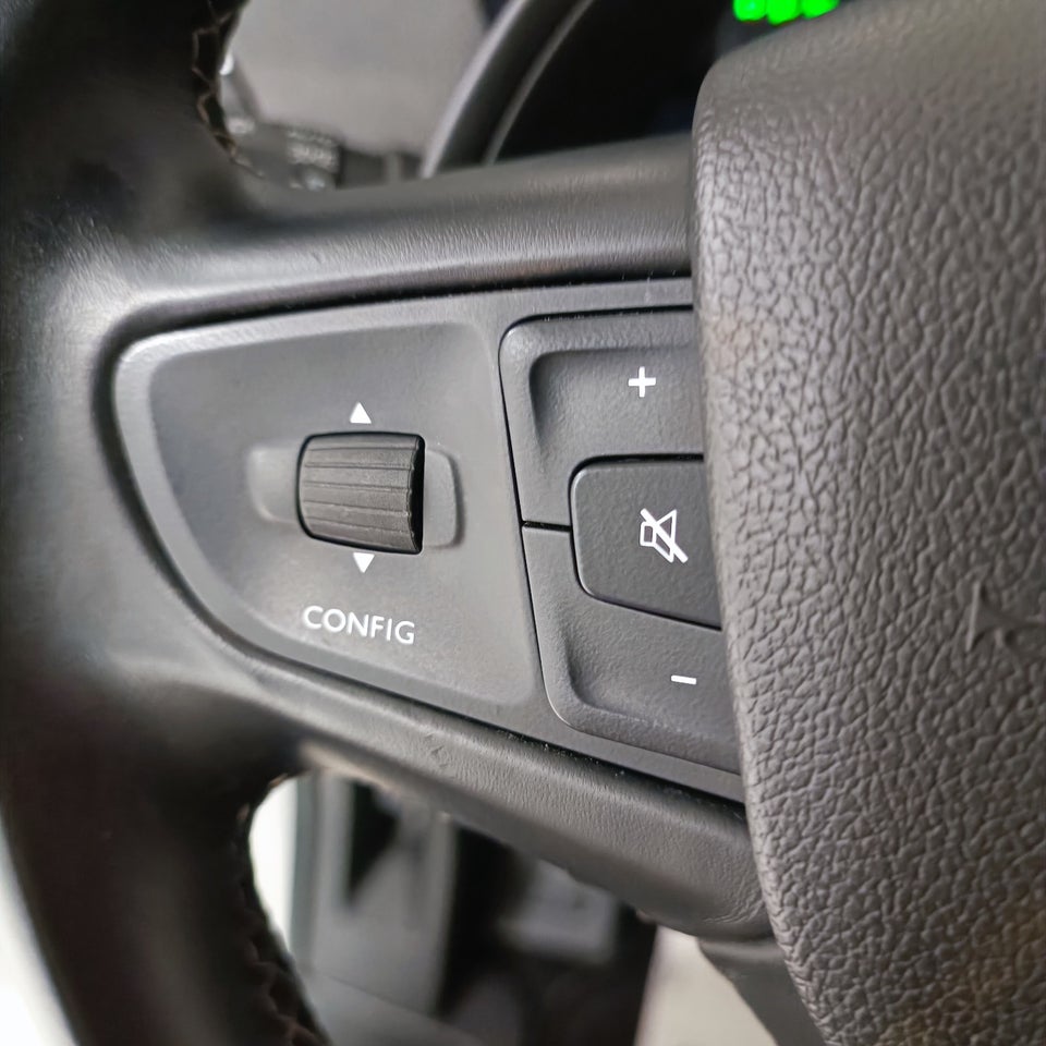 Peugeot Expert 2,0 BlueHDi 177 L2 Premium EAT8 Van