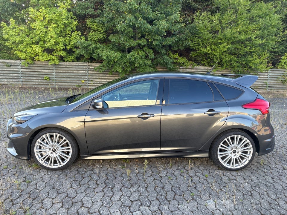 Ford Focus 2,3 SCTi 350 RS 5d