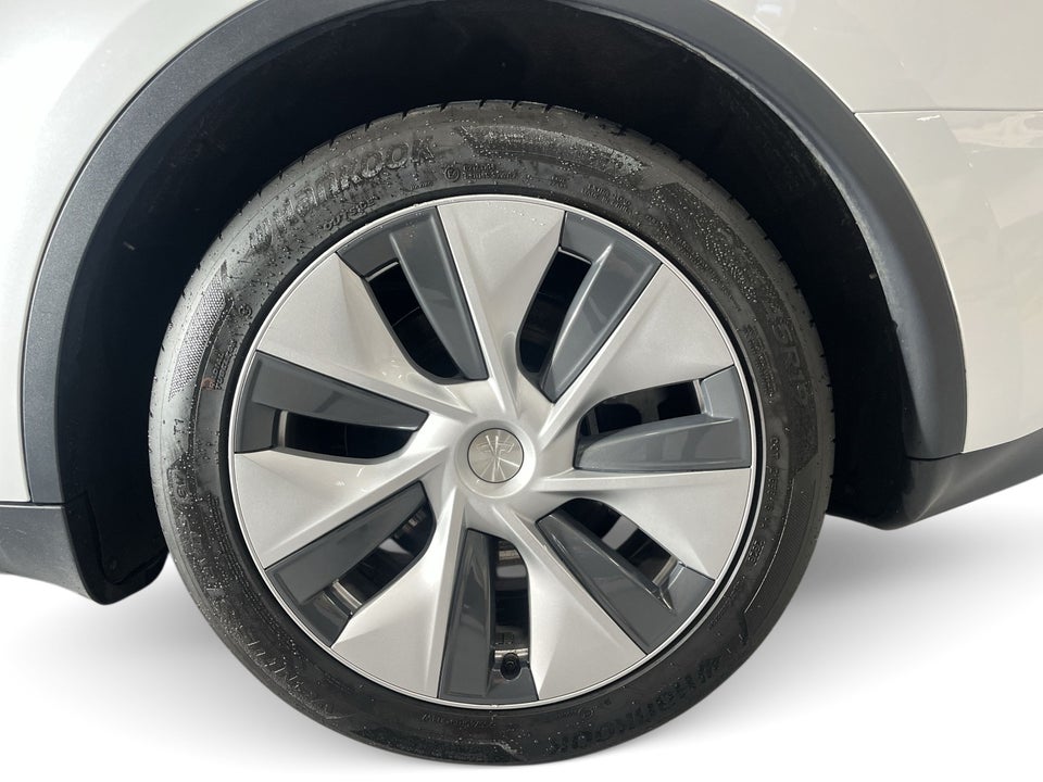 Tesla Model Y RWD 5d