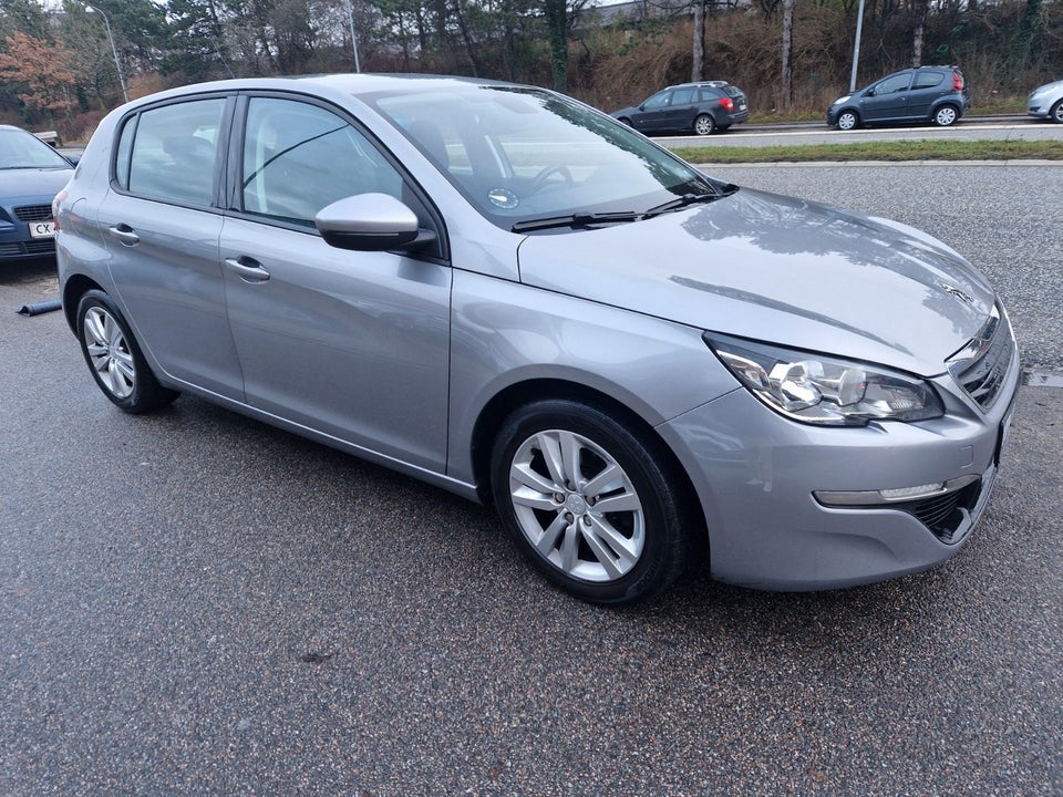 Peugeot 308 1,6 HDi 92 Active 5d