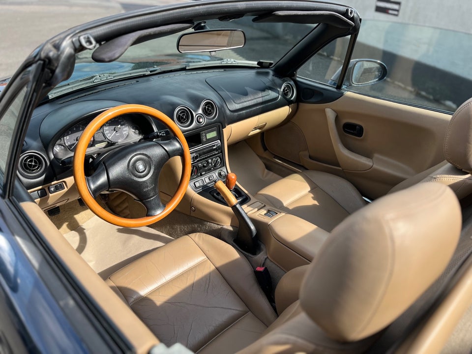 Mazda MX-5 1,6i  2d