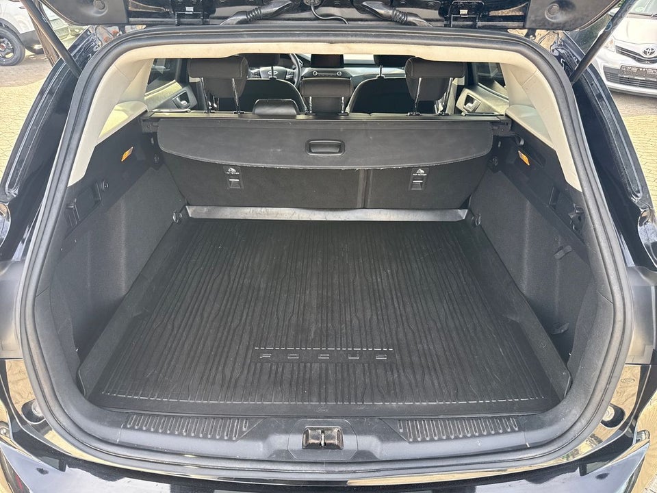 Ford Focus 1,0 EcoBoost Titanium stc. aut. 5d