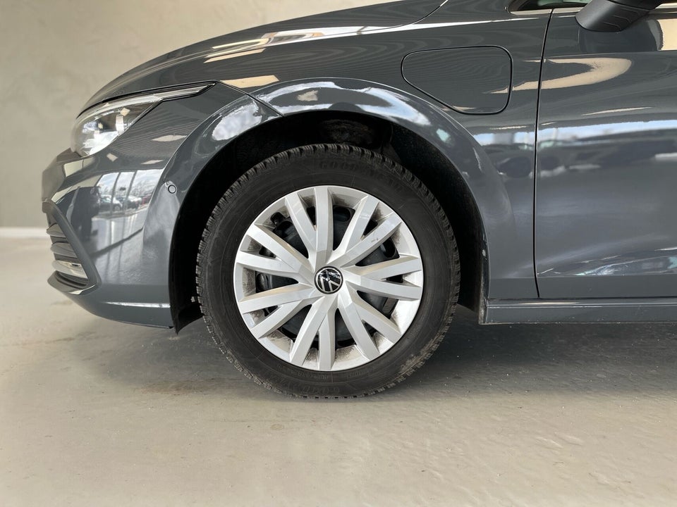 VW Golf VIII 1,4 eHybrid DSG 5d