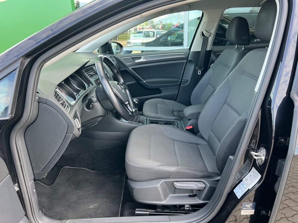 VW Golf VII 1,5 TSi 130 Comfortline Variant 5d