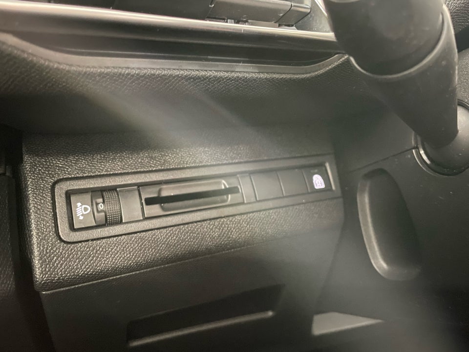 Peugeot 5008 1,5 BlueHDi 130 Active Pack EAT8 7prs 5d