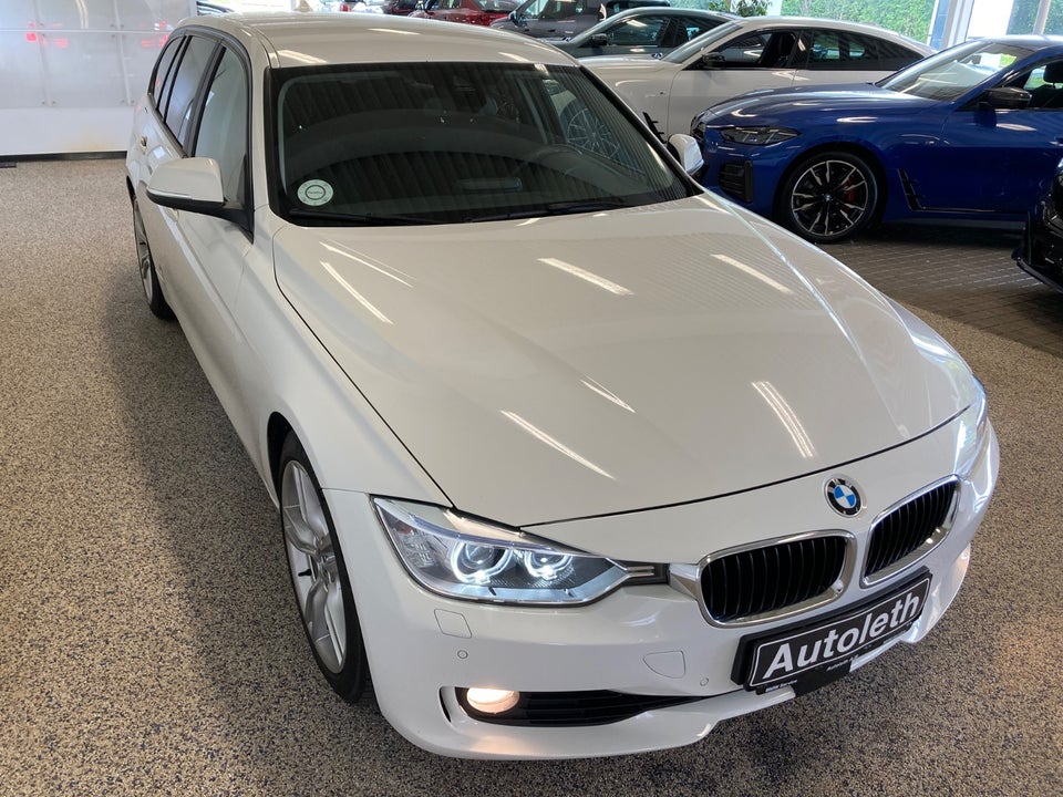 BMW 330d 3,0 Touring Sport Line aut. 5d