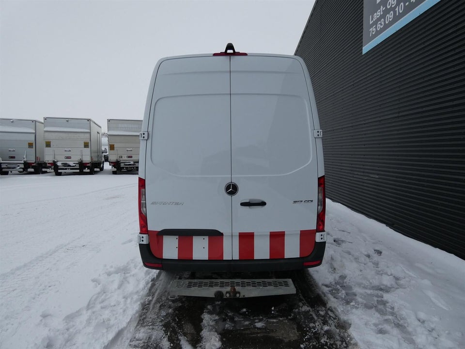 Mercedes Sprinter 317 2,0 CDi A2 Kassevogn aut. RWD