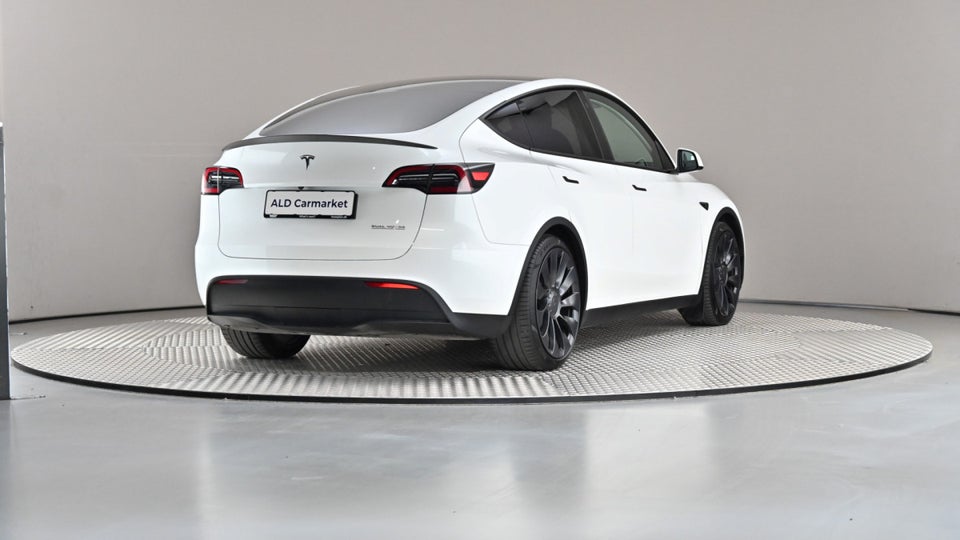 Tesla Model Y Performance AWD 5d