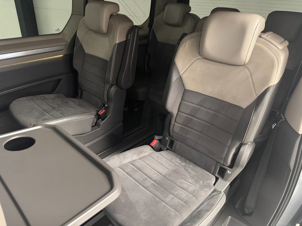 VW Multivan 1,4 eHybrid Style DSG kort