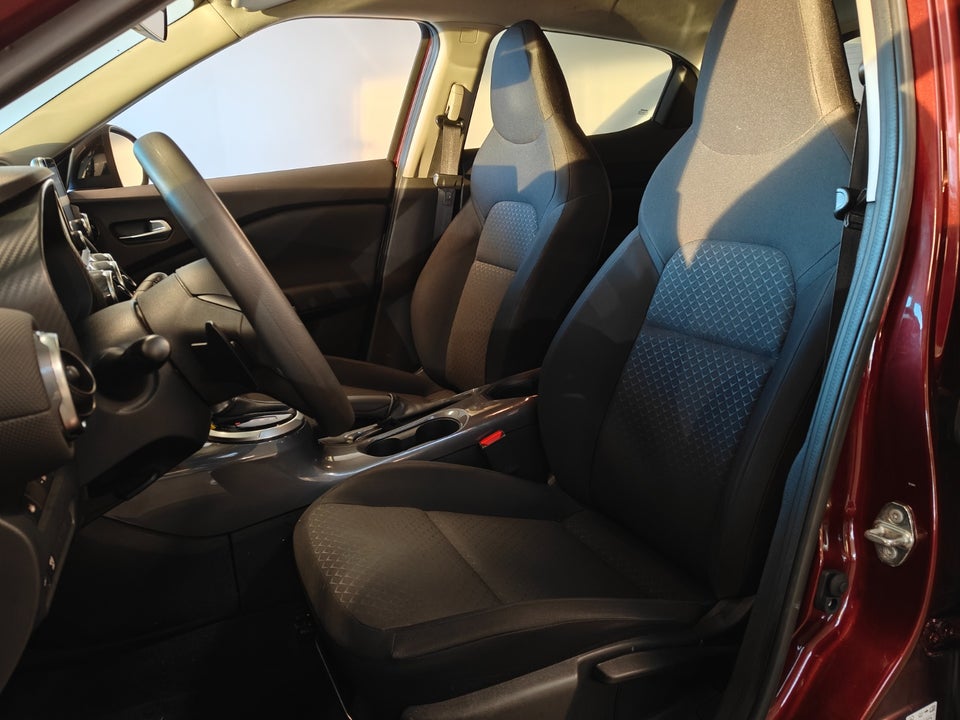 Nissan Juke 1,0 Dig-T 114 Acenta DCT 5d