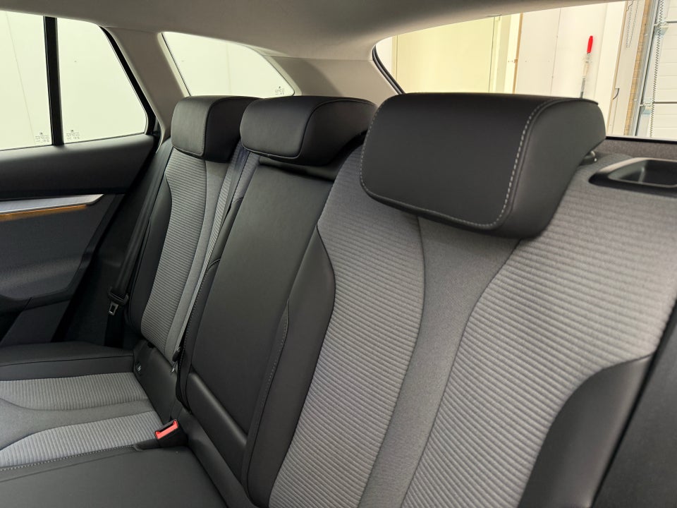 Skoda Enyaq 80 iV 5d