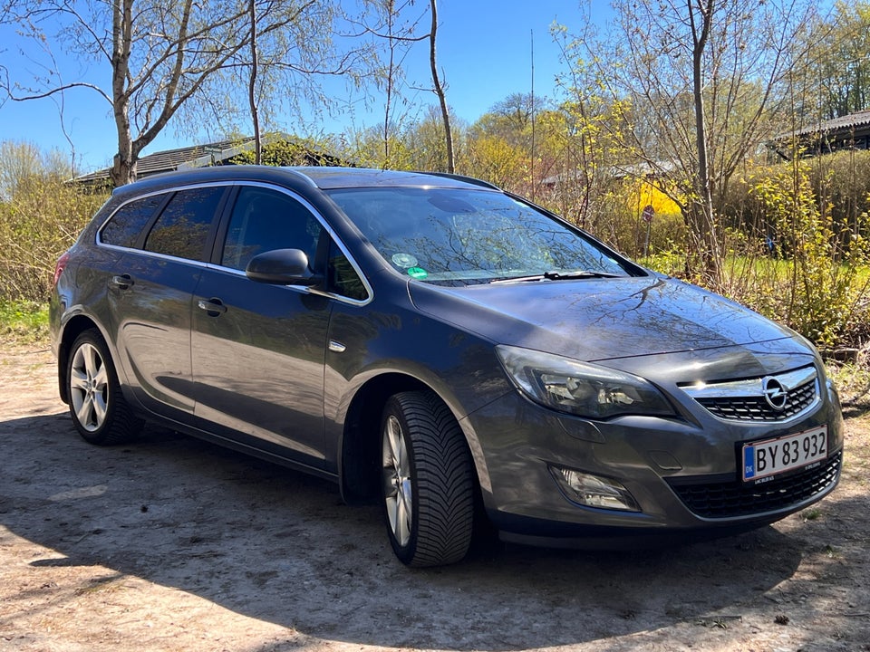 Opel Astra 1,4 T 140 Sport Sports Tourer 5d