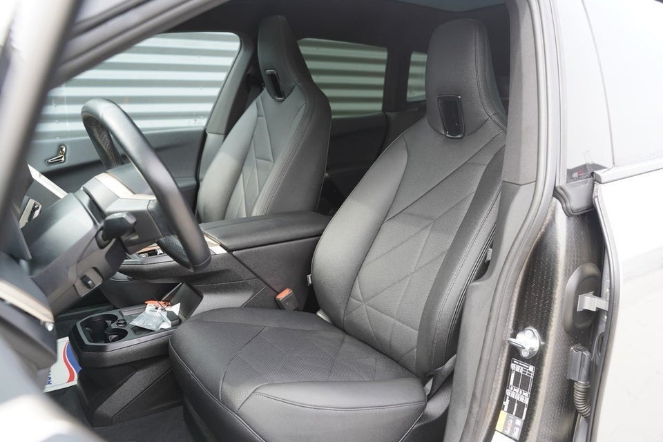 BMW iX xDrive40 Fully Charged Sport 5d