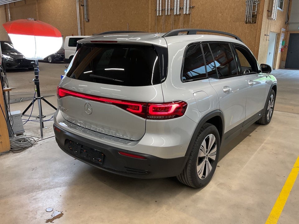 Mercedes EQB250 Progressive 5d