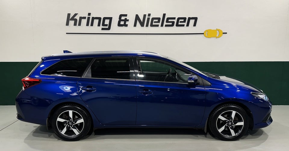 Toyota Auris 1,2 T T2 Touring Sports 5d