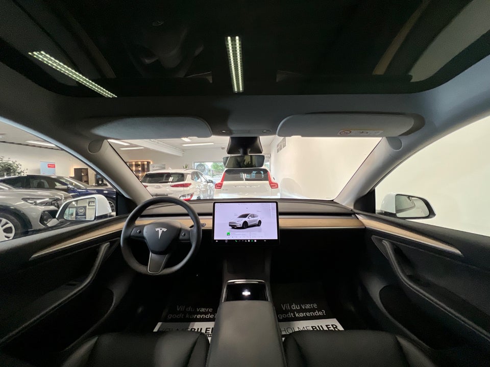 Tesla Model Y Long Range AWD 5d