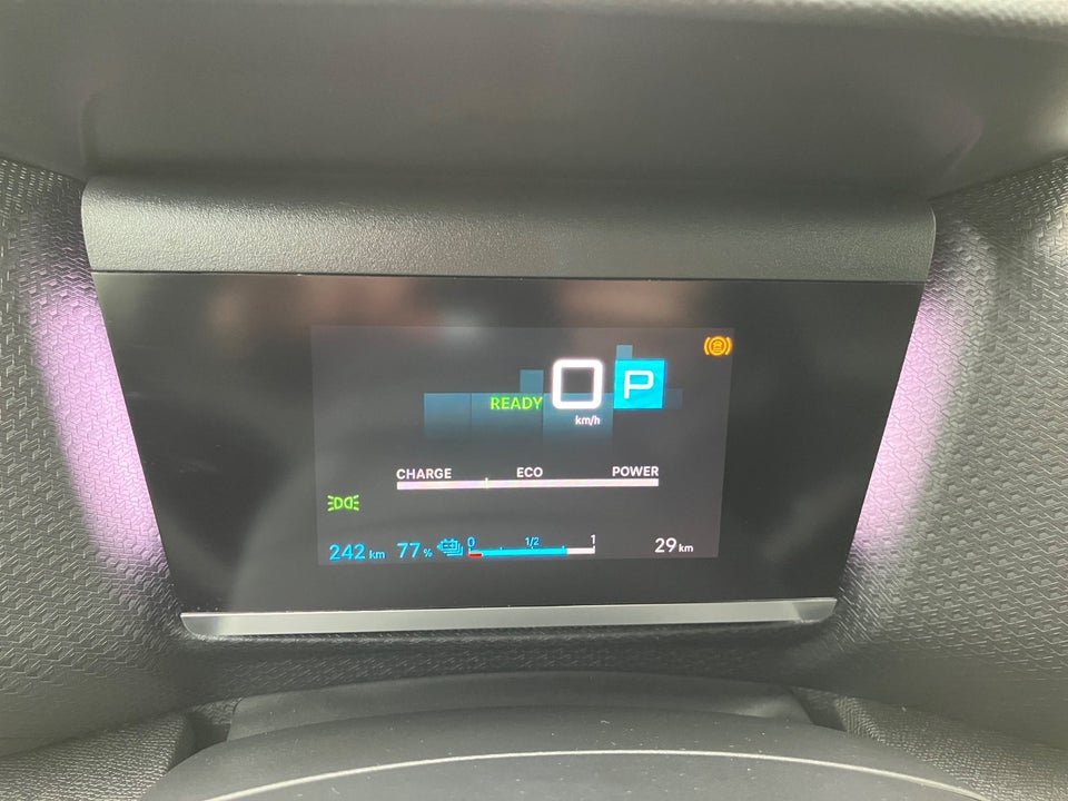 Citroën ë-C4 X 50 Shine 4d