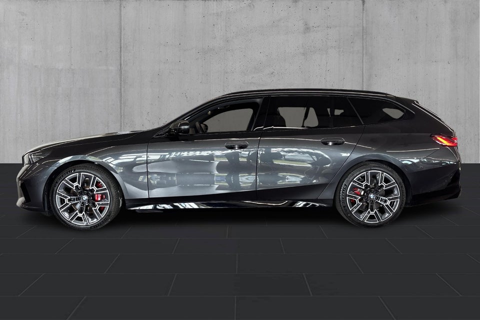 BMW i5 eDrive40 Touring Fully Charged M-Sport 5d