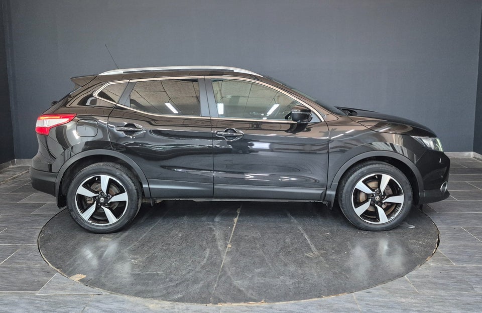 Nissan Qashqai 1,2 Dig-T 115 N-Connecta X-tr. 5d