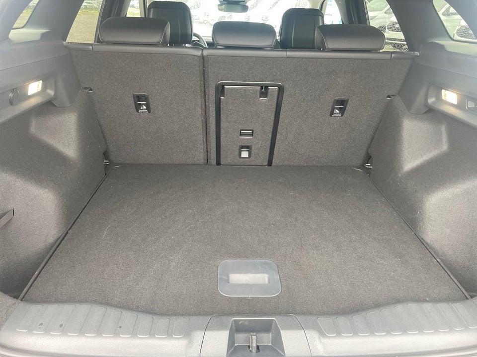 Ford Explorer 82 Premium Extended Range 5d