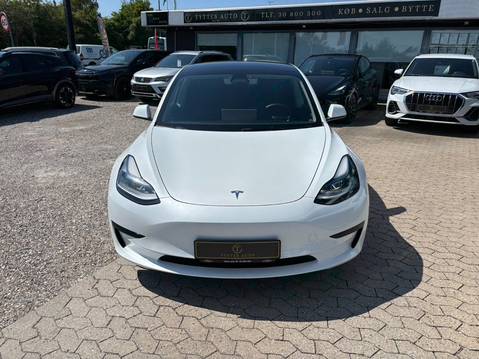 Tesla Model 3 RWD 4d